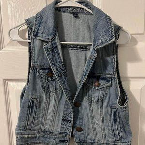 Women's Cropped Denim Vest